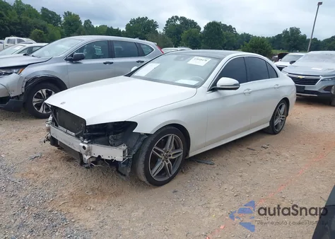 2018 Mercedes-Benz E 300 из США, поврежденный, VIN WDDZF4JB4JA349421